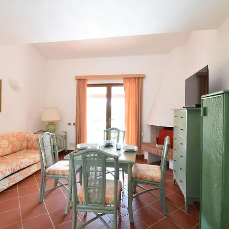 Willa Casa Ortensia With Garden Budoni