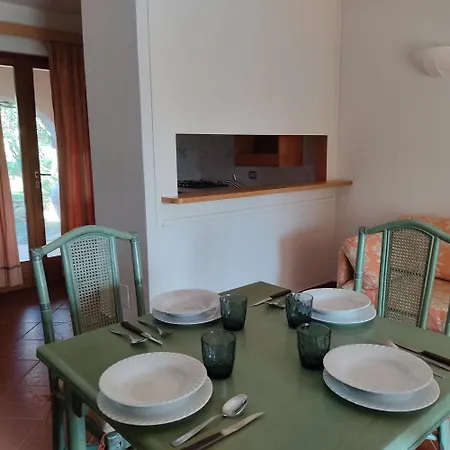 Willa Casa Ortensia With Garden Budoni